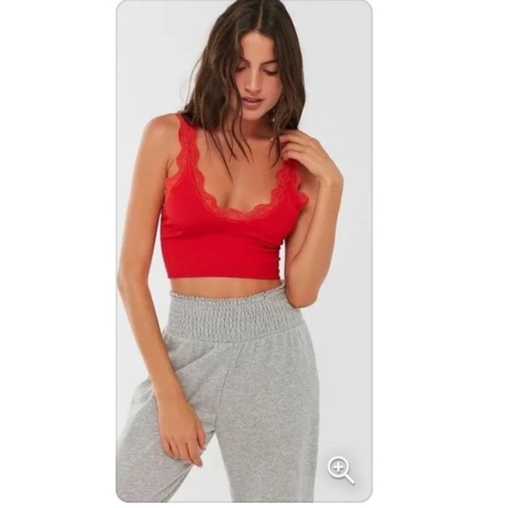 URBAN OUTFITTERS GIGI LACE TRIM BRA TOP